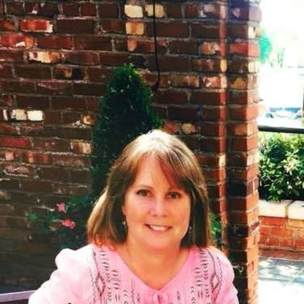 Meet your Posher, Laurie